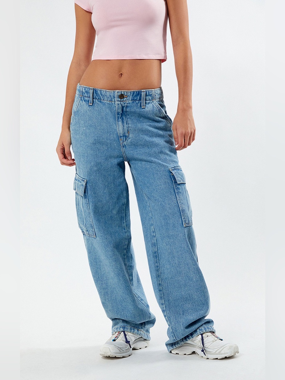 NWT Levi’s  '94 Baggy Cargo Jeans 28